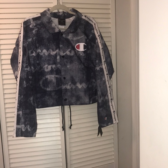 🔥Champion Cropped Coaches Jacket.🔥 - Picture 6 of 8